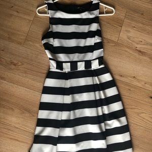 A line midi dress